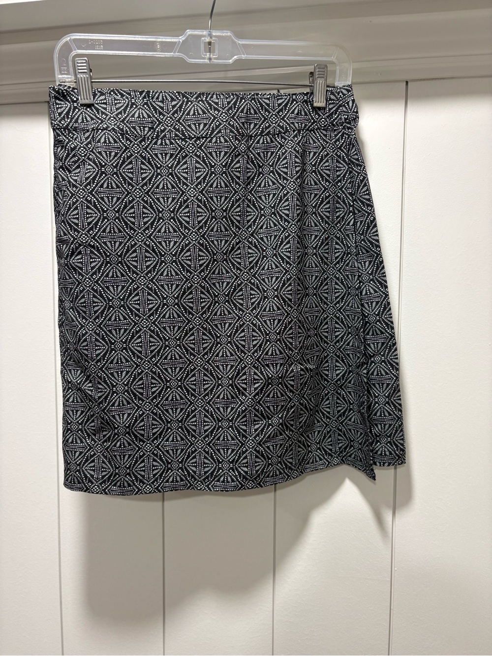 RipSkirt Hawaii Wrap Skirt Size Small Black Pearl Batik Beach Cover Up NWT new
